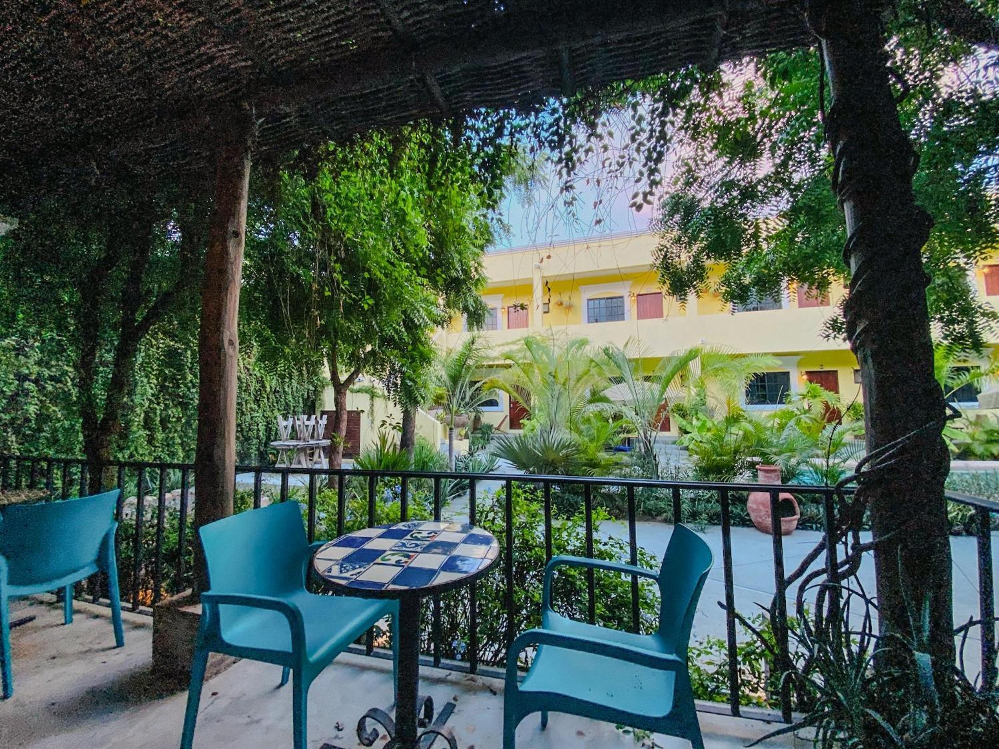 Gallo Azul Hotel, En El Corazon De Todos Santos Luaran gambar