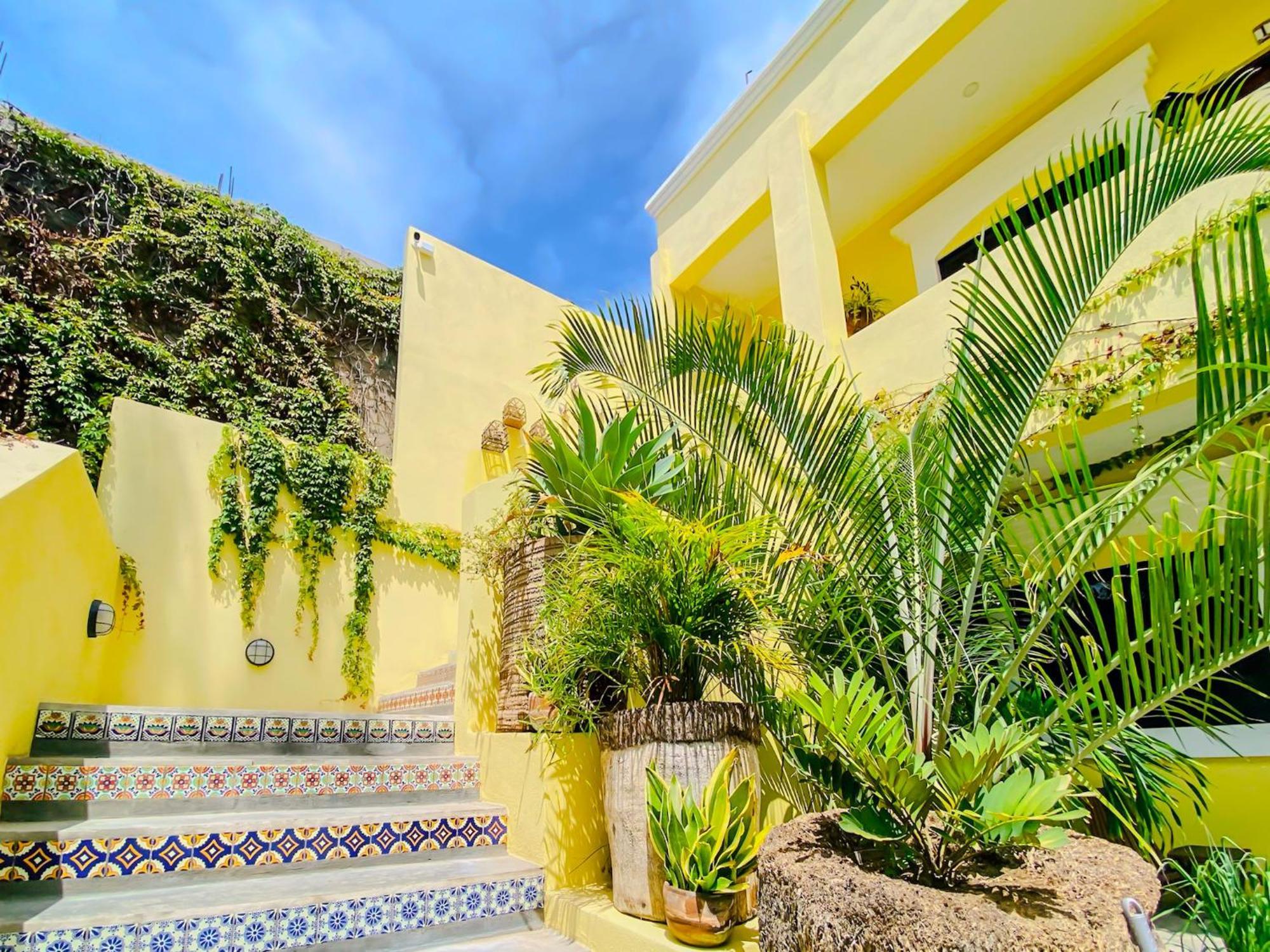 Gallo Azul Hotel, En El Corazon De Todos Santos Luaran gambar