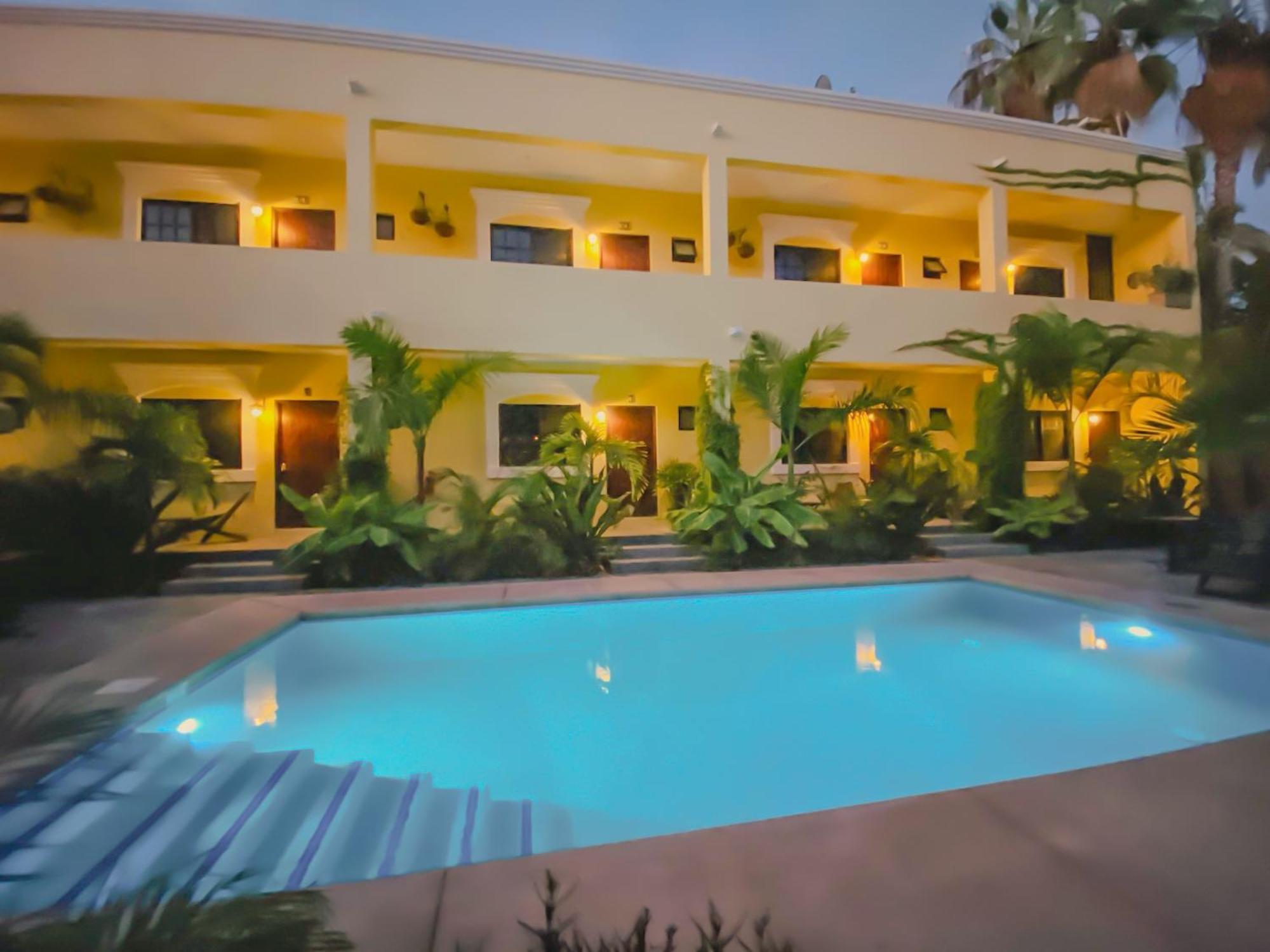 Gallo Azul Hotel, En El Corazon De Todos Santos Luaran gambar